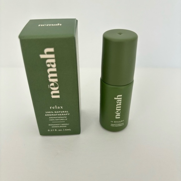 NIB nemah Calming 100% Natural Aromatherapy Roll On 0.17 fl oz - Picture 1 of 6